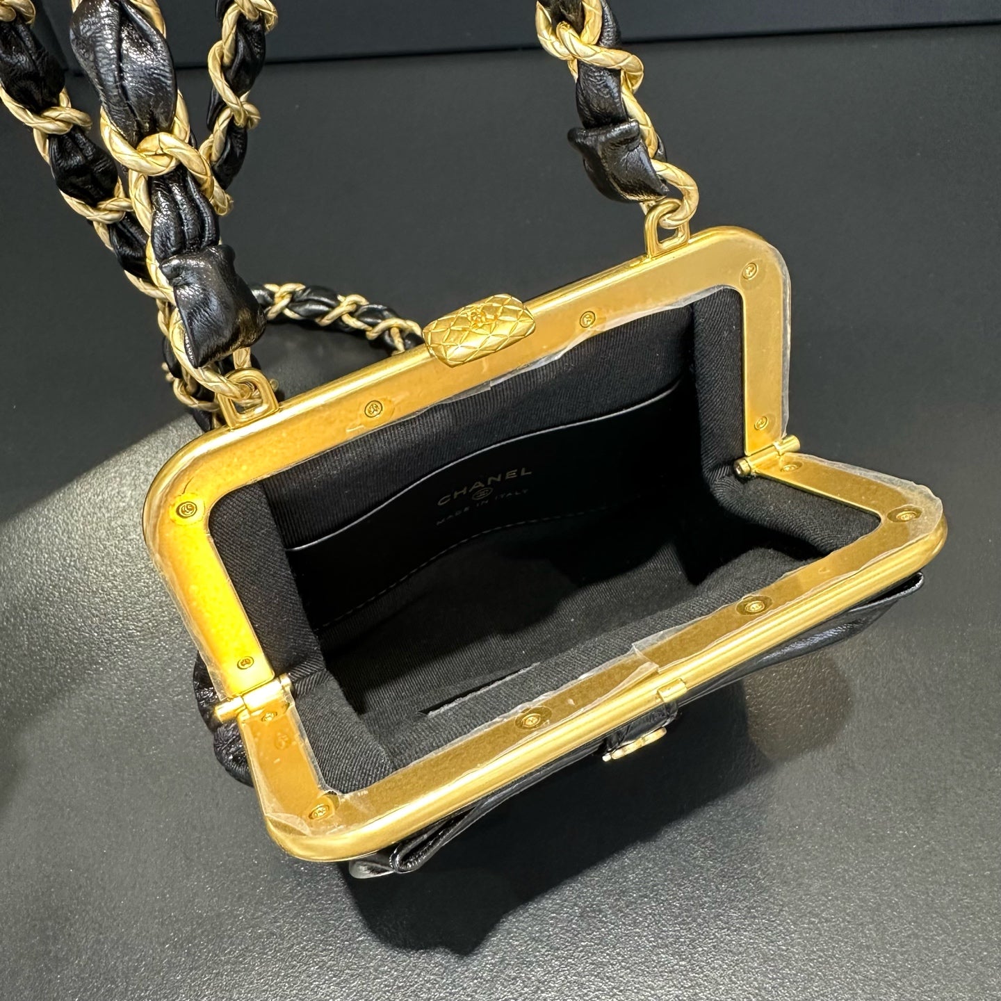 Chanel - Other - Patent leather - Black - (mini)