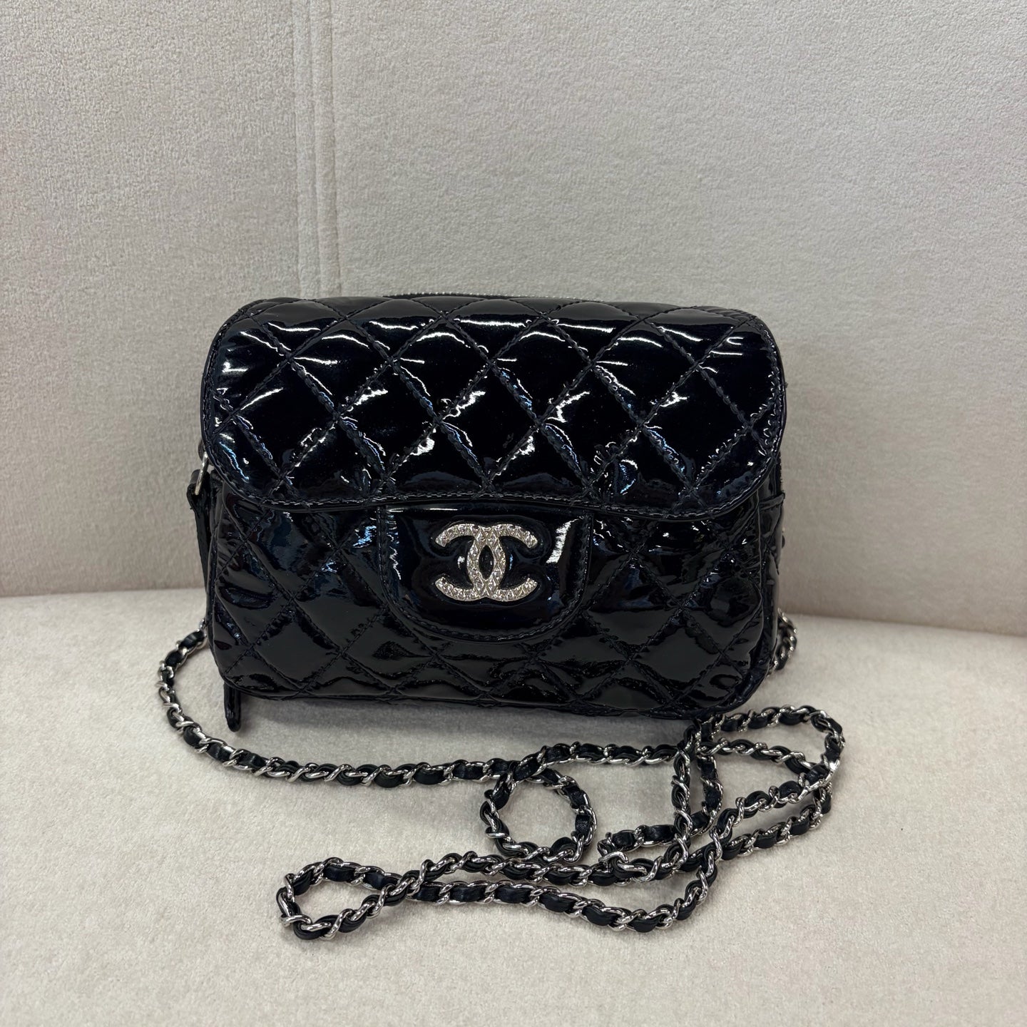Chanel - Other - Patent leather - Black - (small)