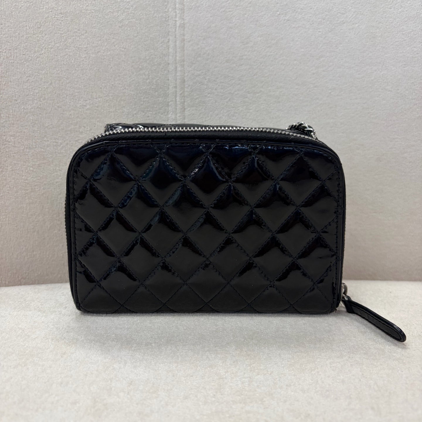Chanel - Other - Patent leather - Black - (small)