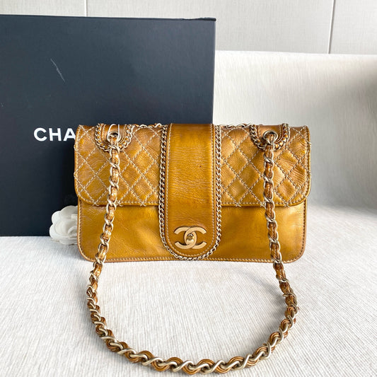 Chanel - Other - Patent leather - Gold - (medium)