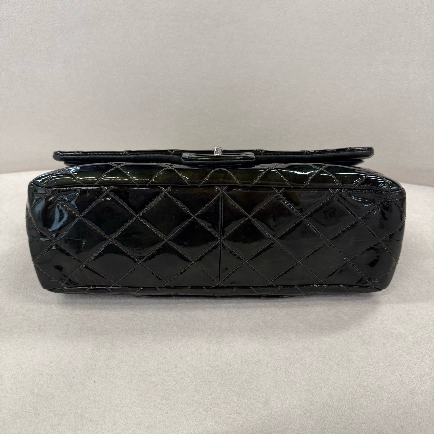 Chanel - Other - Patent leather - Green - (medium)