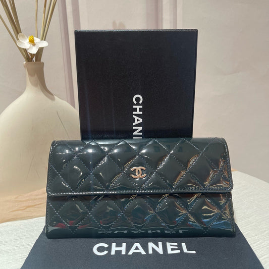Chanel - Other - Patent leather - Green - (Other)