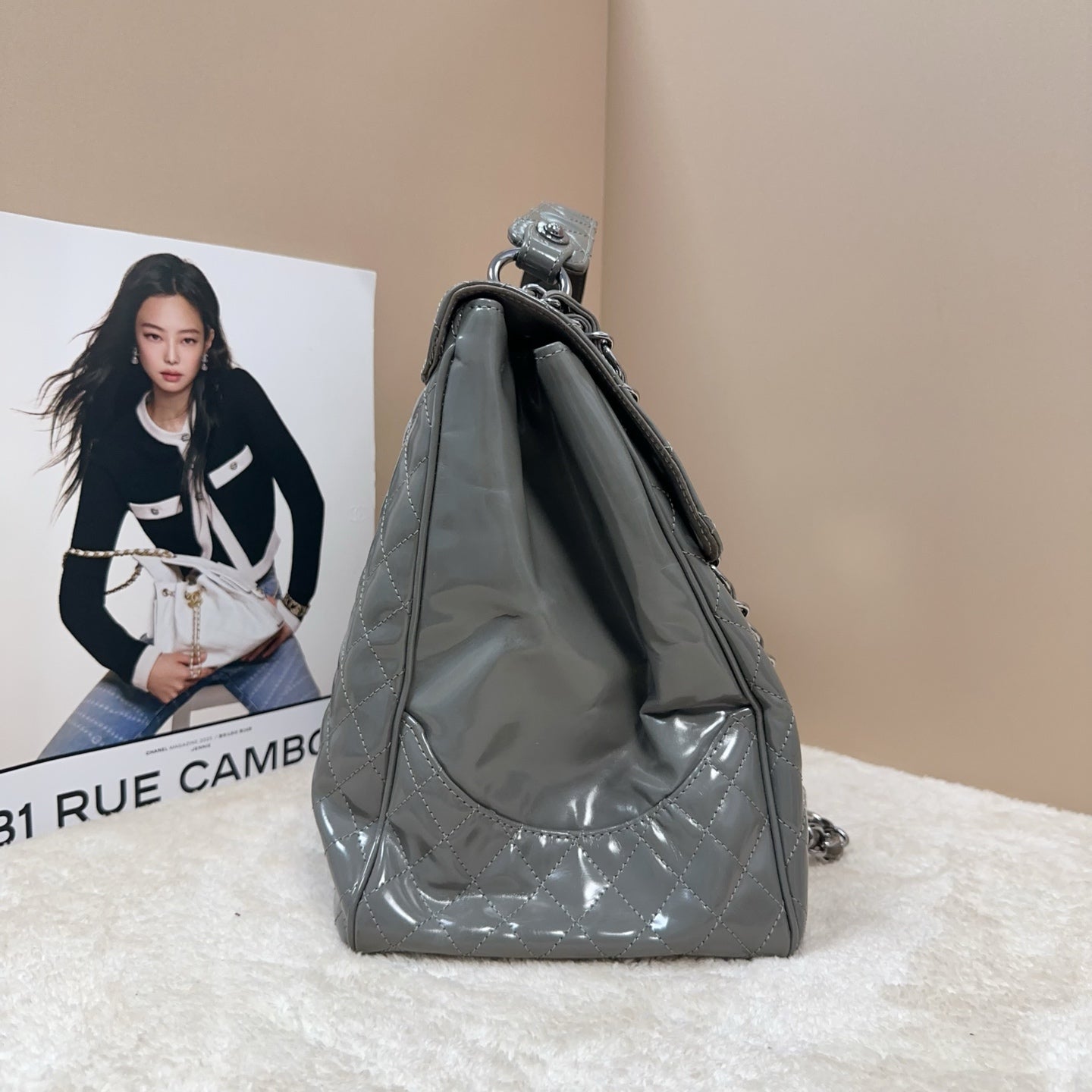 Chanel - Other - Patent leather - Grey - (medium)