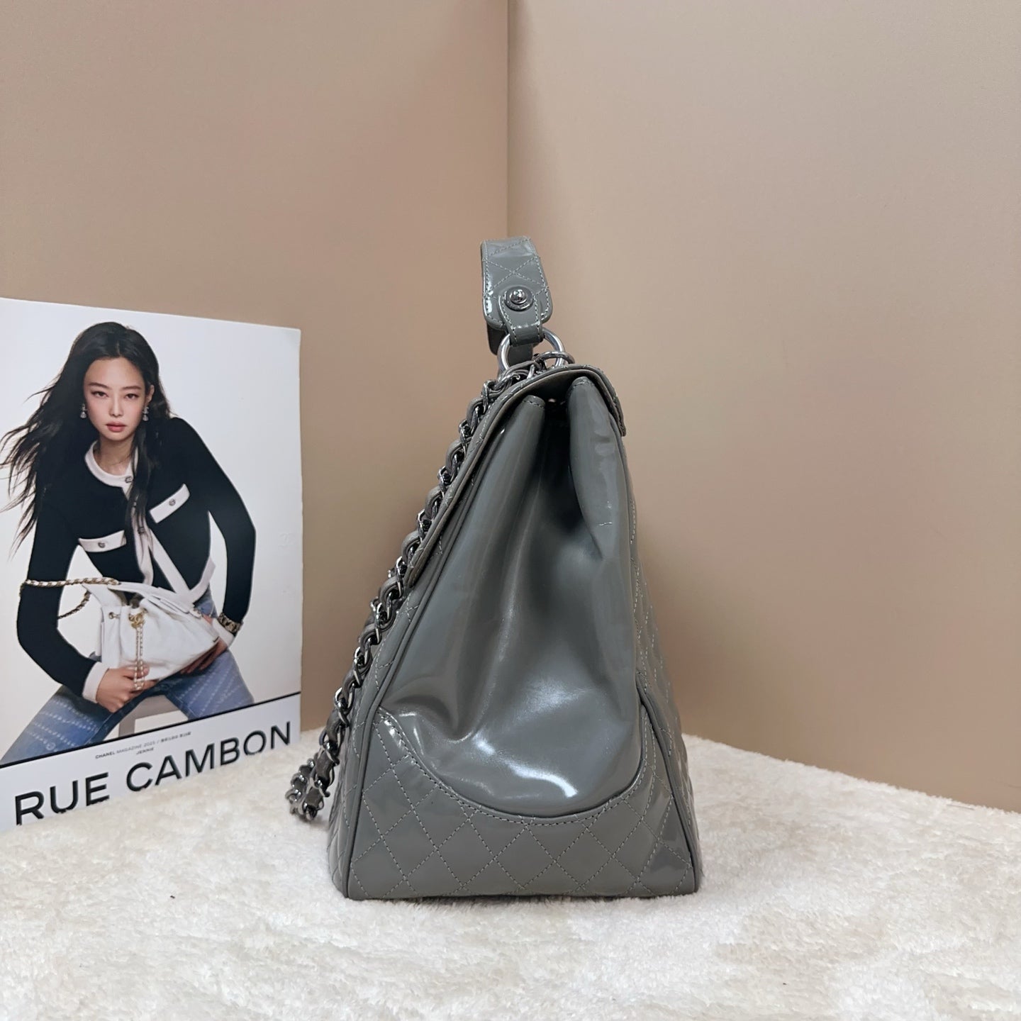 Chanel - Other - Patent leather - Grey - (medium)