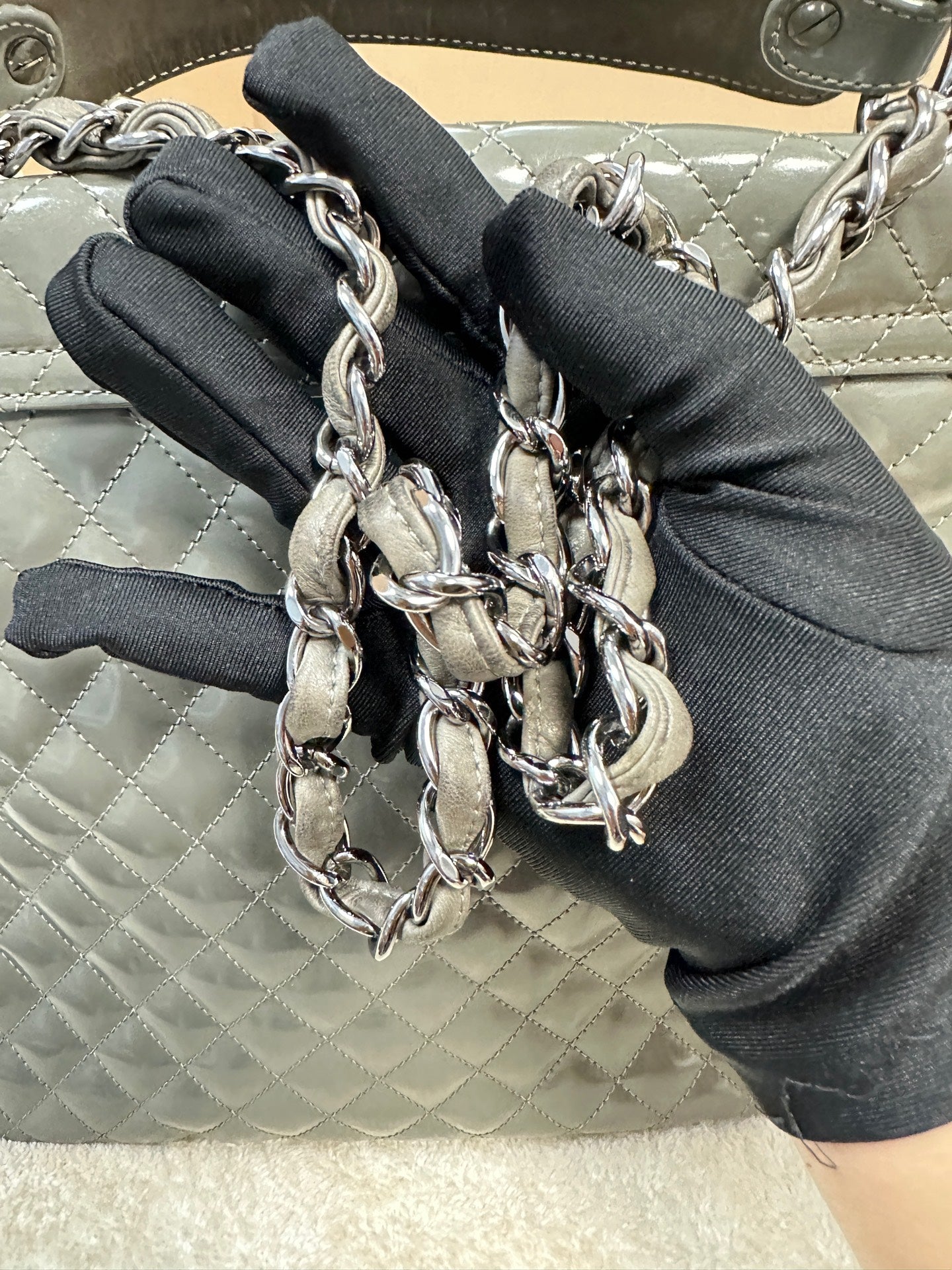 Chanel - Other - Patent leather - Grey - (medium)
