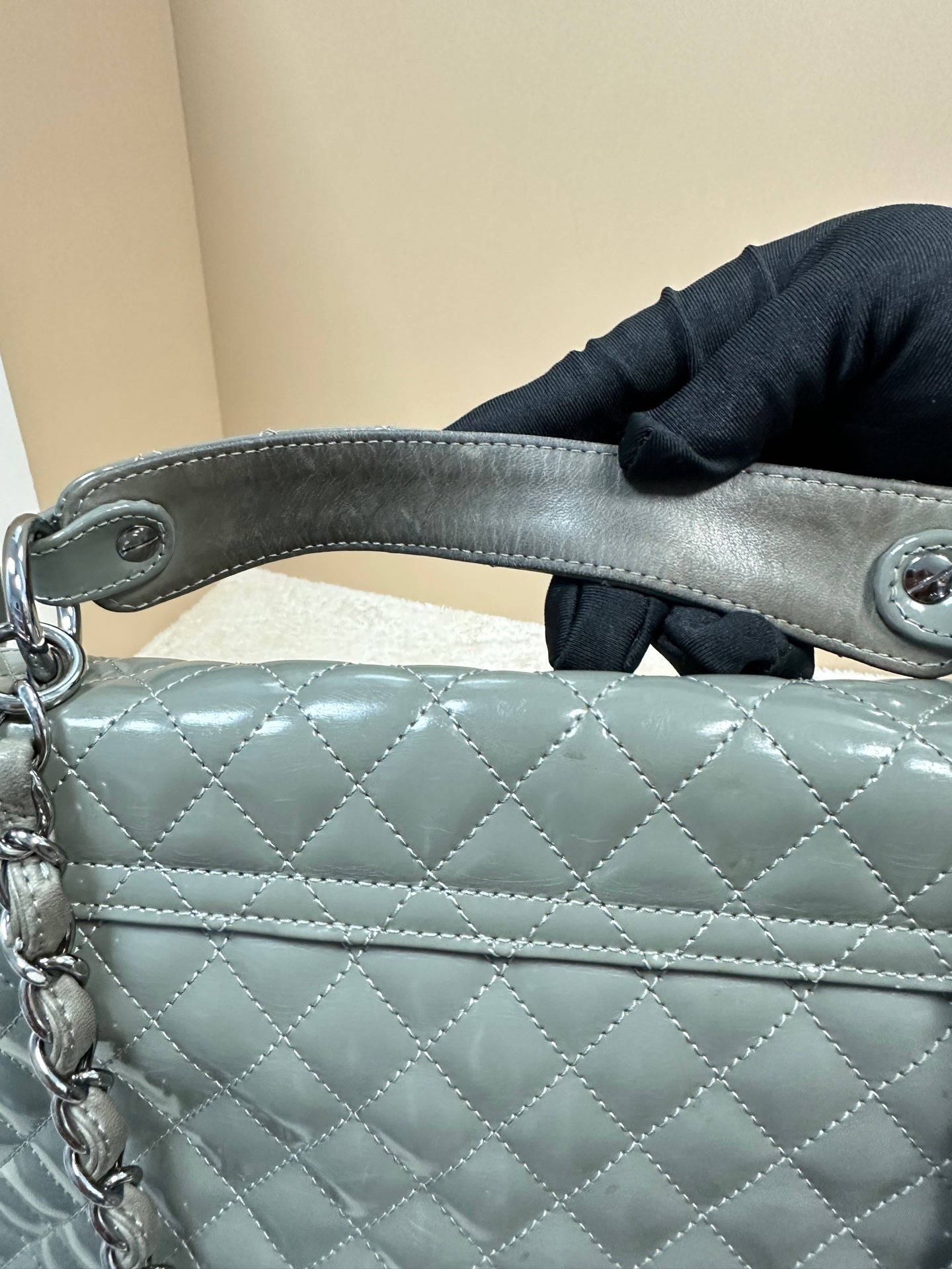 Chanel - Other - Patent leather - Grey - (medium)