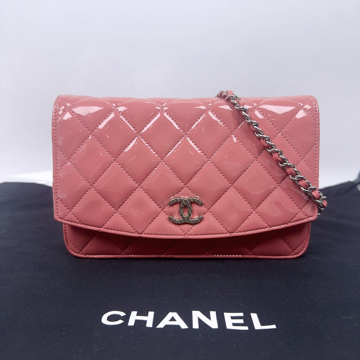Chanel - Other - Patent leather - Pink - (small)