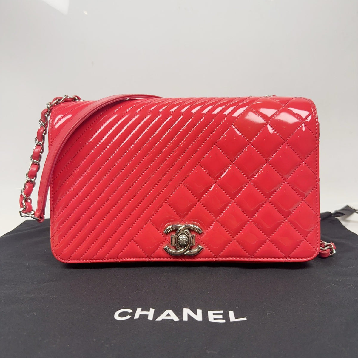 Chanel - Other - Patent leather - Red