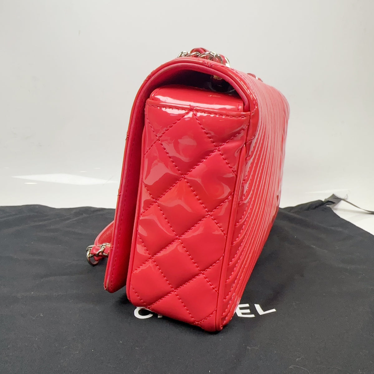 Chanel - Other - Patent leather - Red