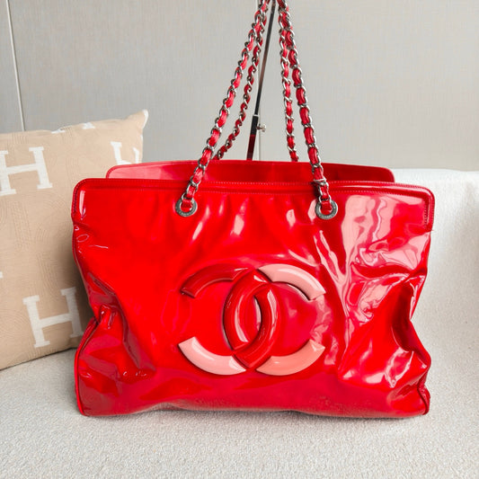 Chanel - Other - Patent leather - Red with pink accents - (Large)