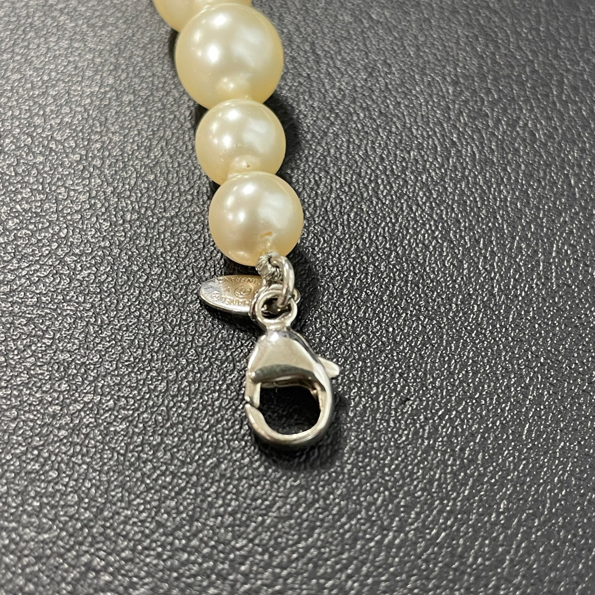 Chanel - Other - Pearl - Beige