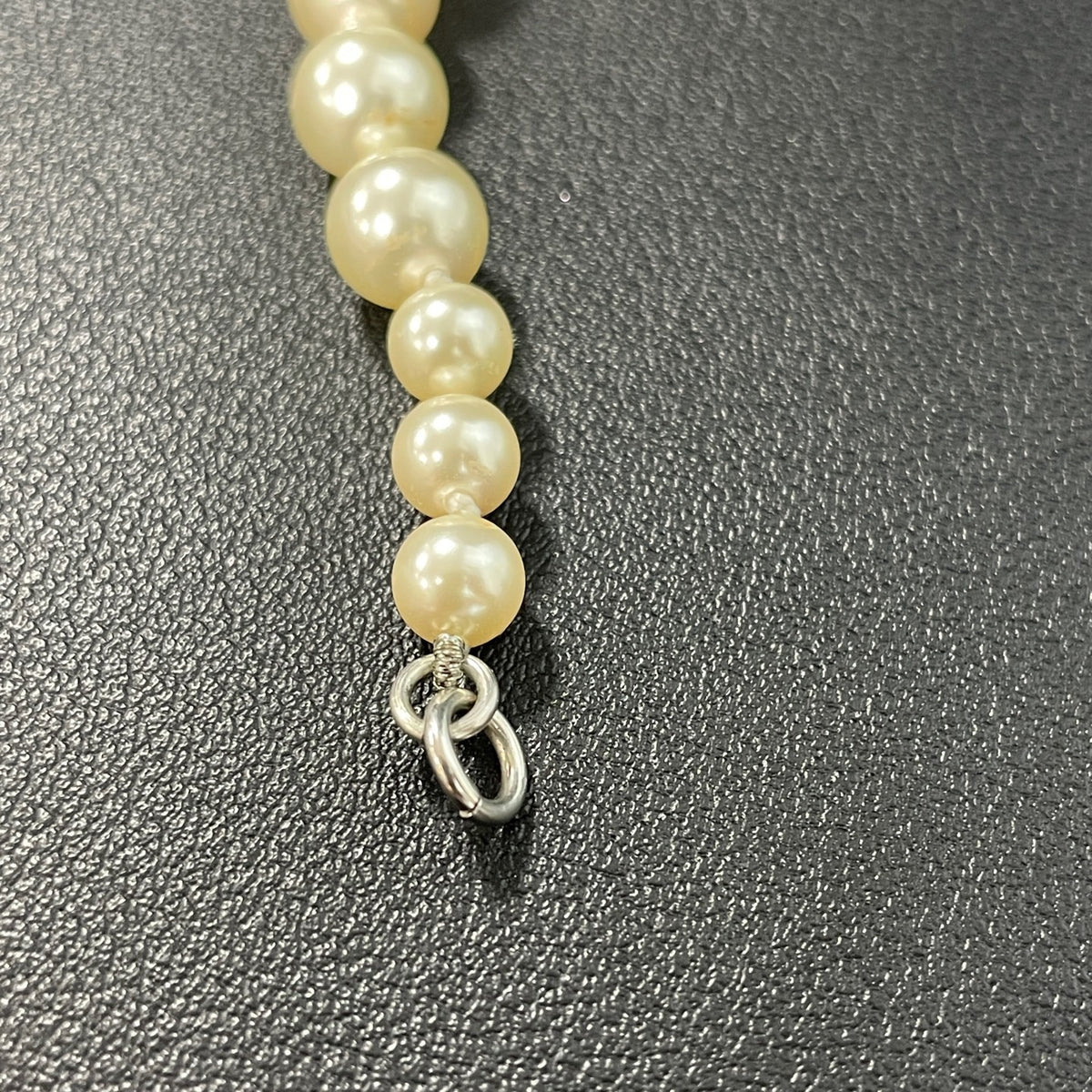 Chanel - Other - Pearl - Beige