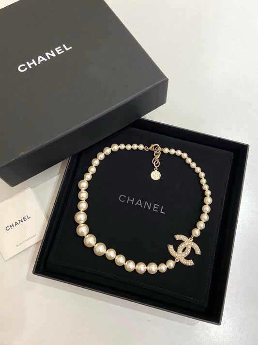 Chanel - Other - Pearl - Gold