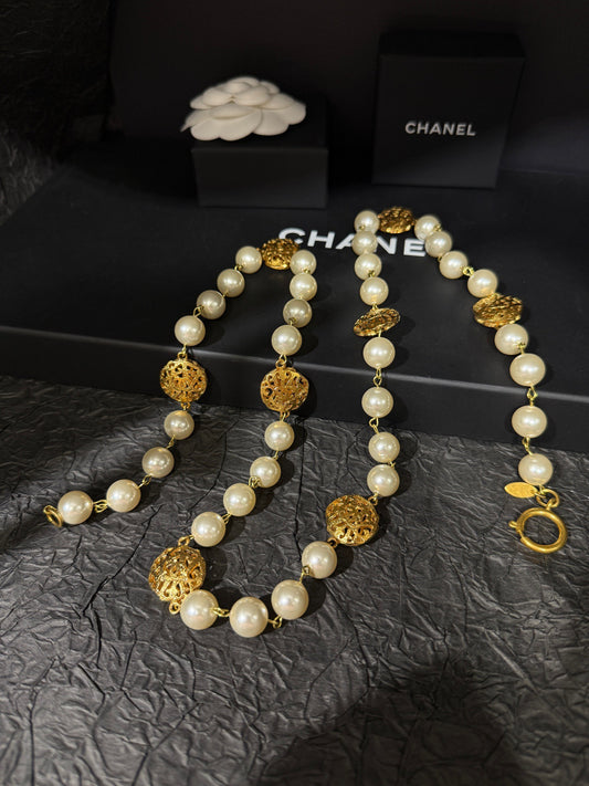 Chanel - Other - Pearl - Gold