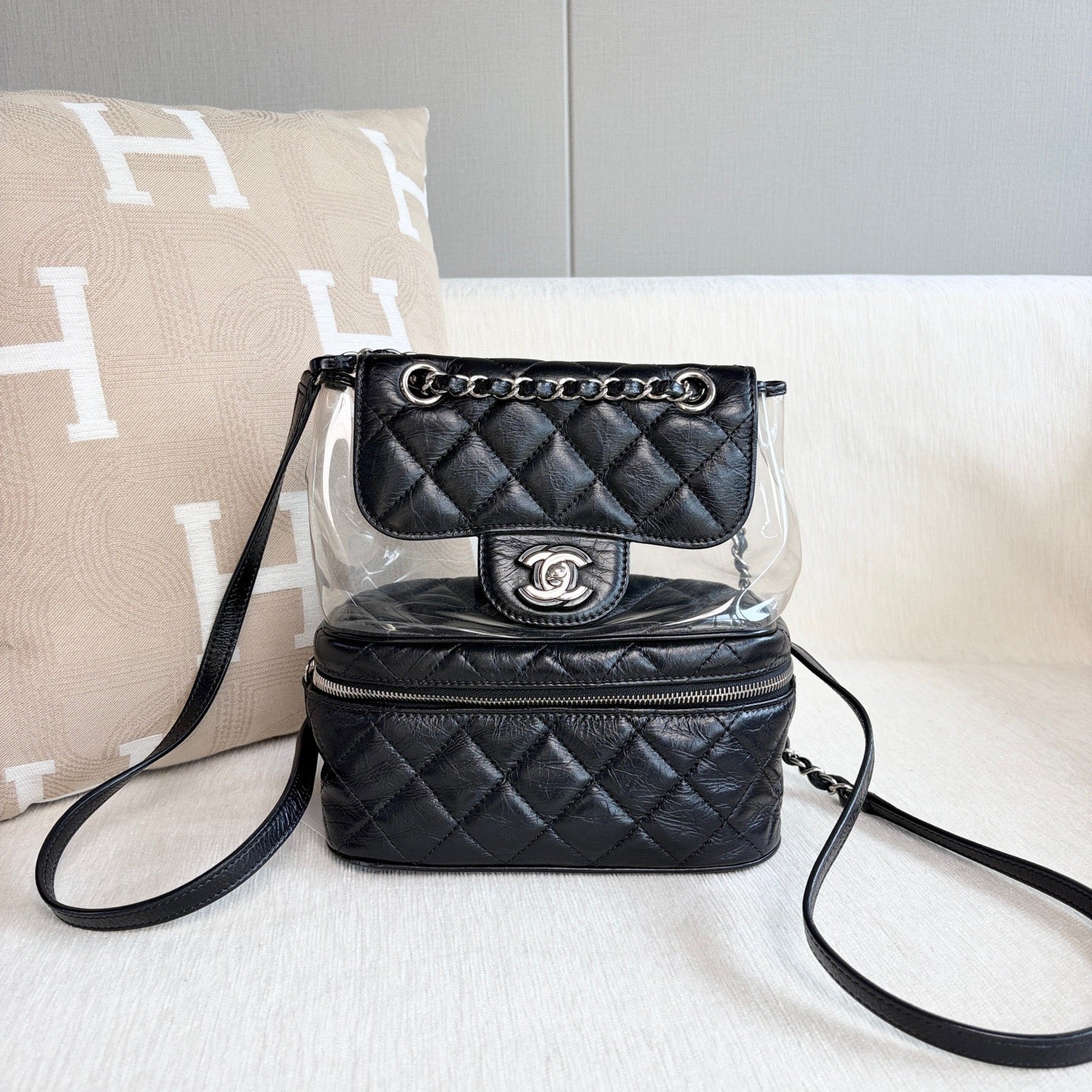 Chanel - Other - Plastic - Black - (mini)