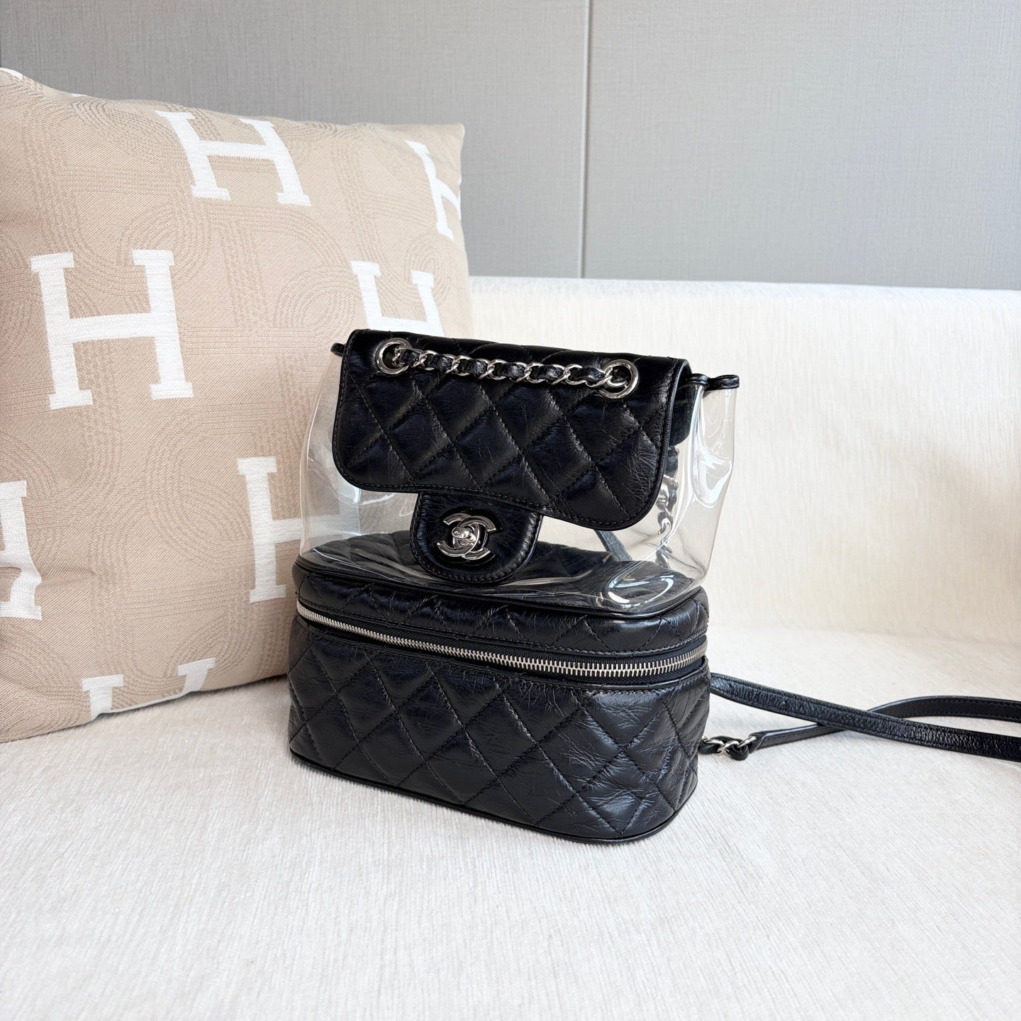 Chanel - Other - Plastic - Black - (mini)