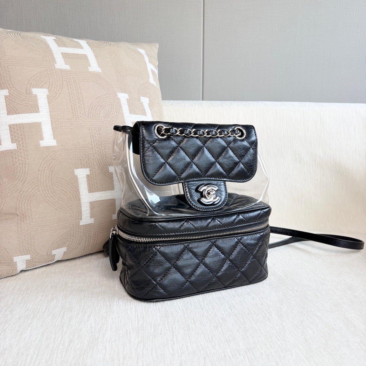 Chanel - Other - Plastic - Black - (mini)