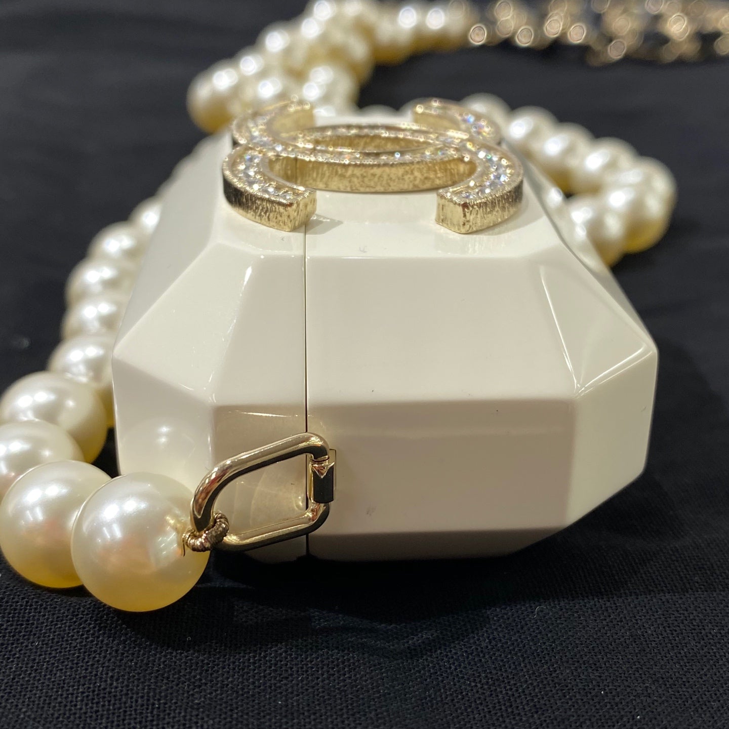 Chanel - Other - Plastic - White - (mini)