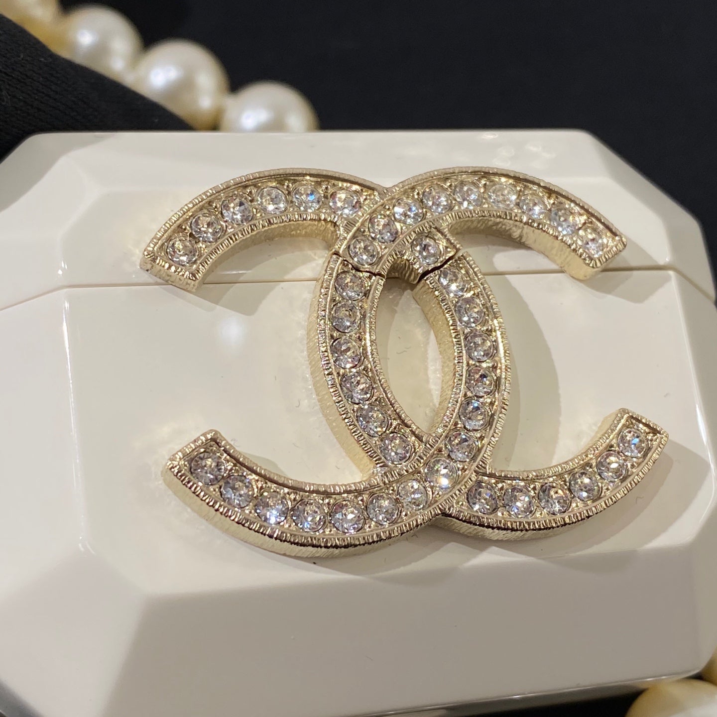 Chanel - Other - Plastic - White - (mini)