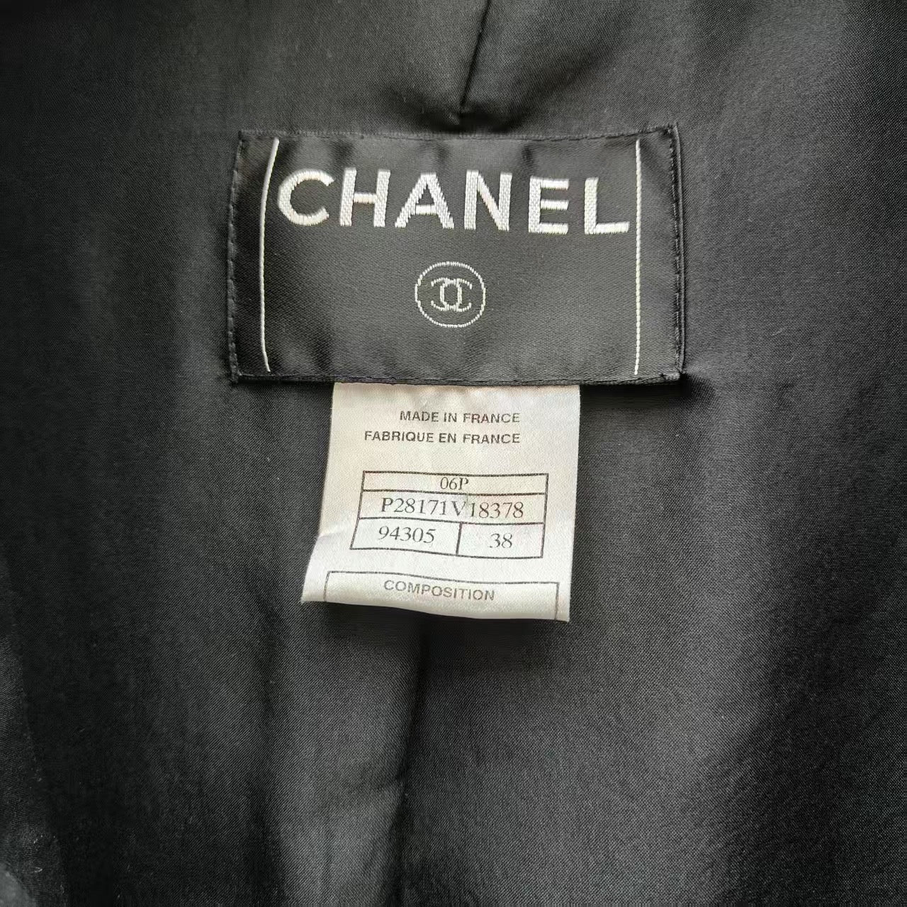 Chanel - Other - Silk - Black - (38)