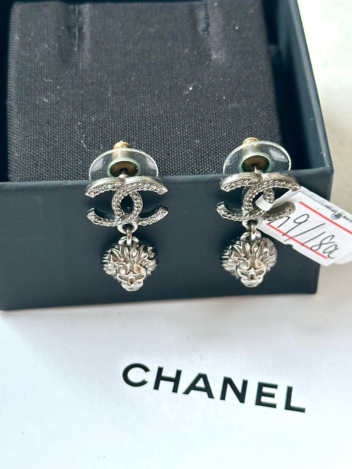 Chanel - Other - Silver-tone base metal alloy - Silver