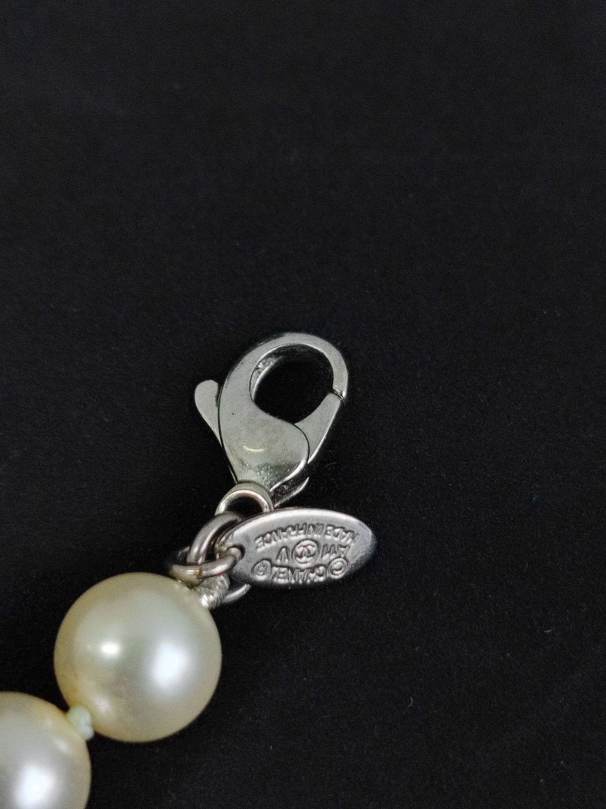 Chanel - Other - Silver-tone metal alloy with glass or resin faux pearls. - White