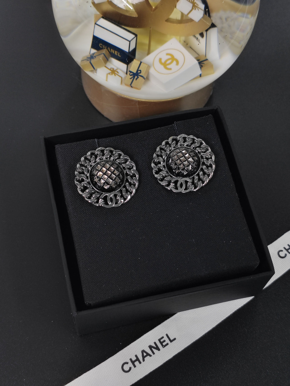 Chanel - Other - Silver-tone metal with black faceted decorative inserts; exact insert composition is unknown. - Black