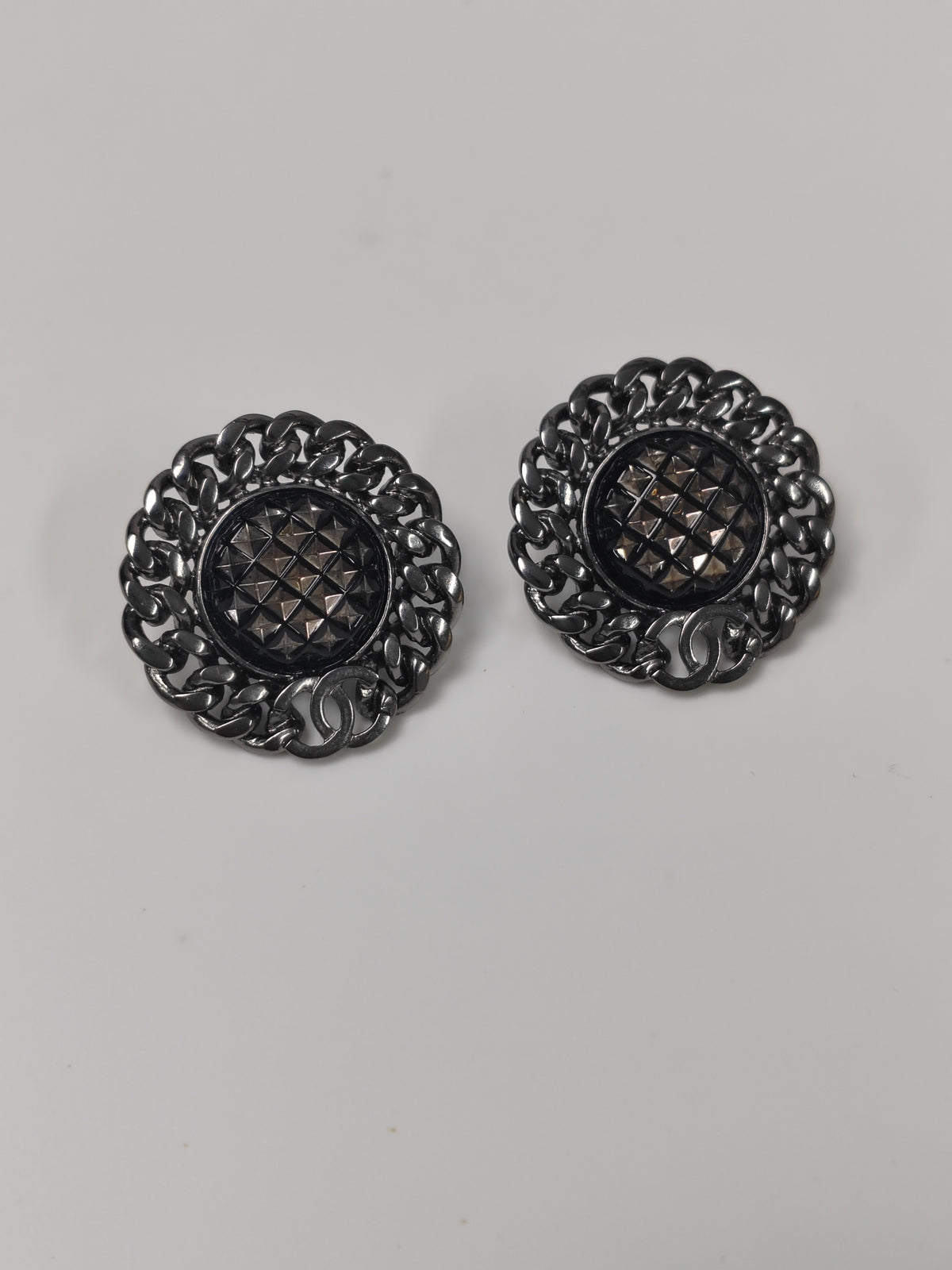Chanel - Other - Silver-tone metal with black faceted decorative inserts; exact insert composition is unknown. - Black