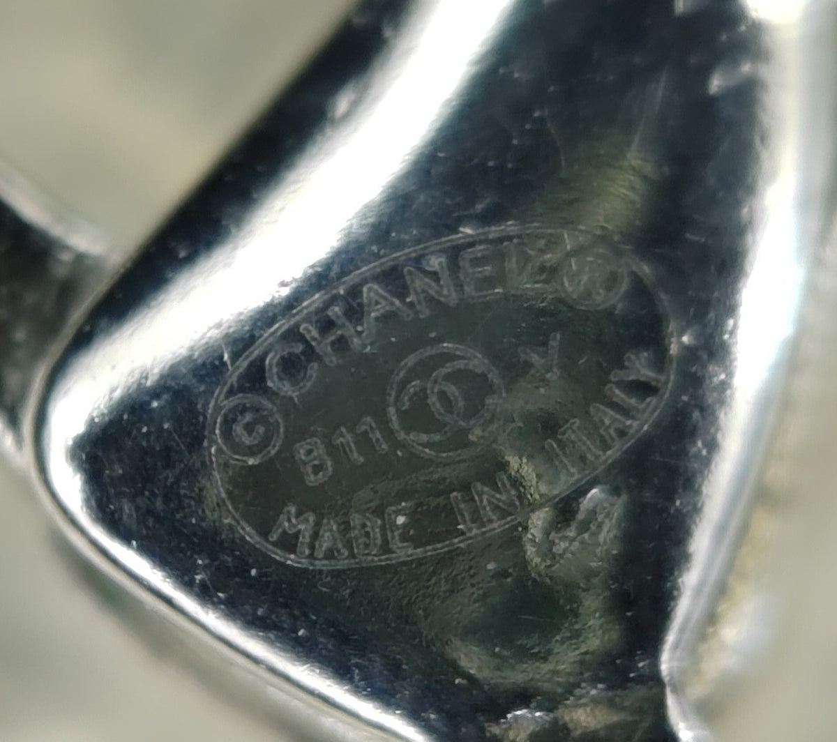 Chanel - Other - Silver-tone metal with clear rhinestones - Silver