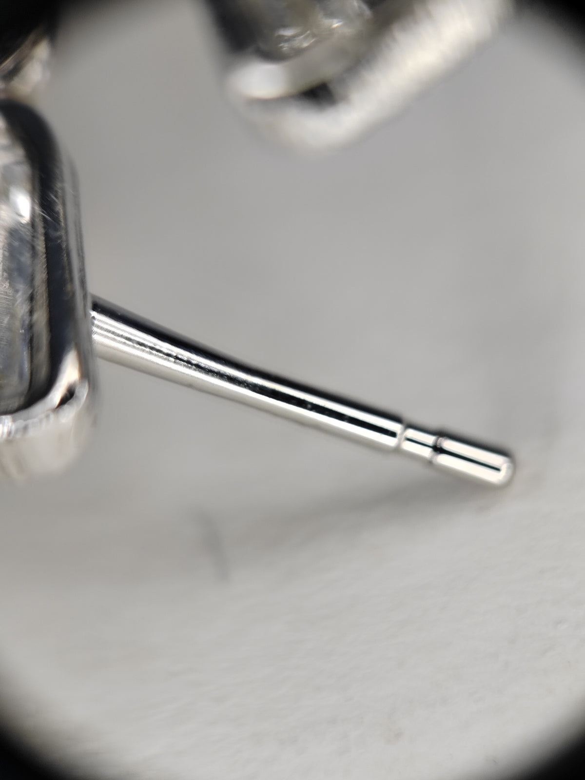 Chanel - Other - Silver-tone metal with glass crystal embellishments - Silver