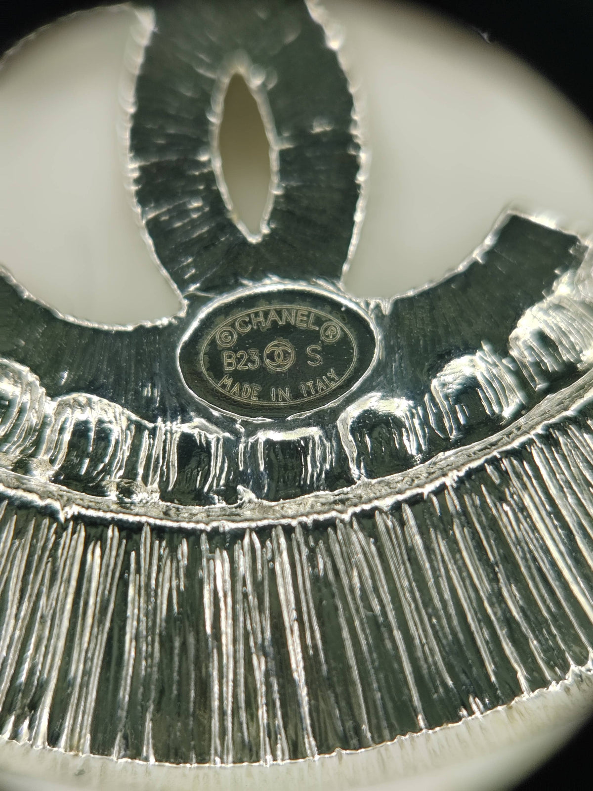 Chanel - Other - Silver-tone metal with glass crystal embellishments - Silver