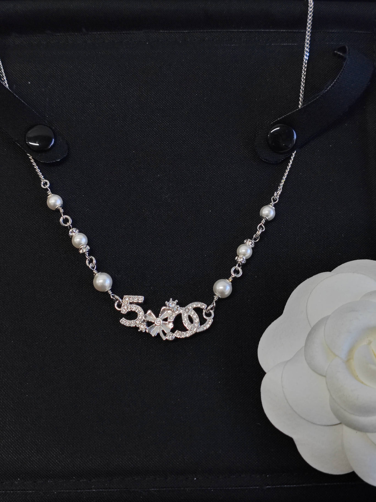 Chanel - Other - Silver-tone metal with glass rhinestones and imitation pearls - Silver