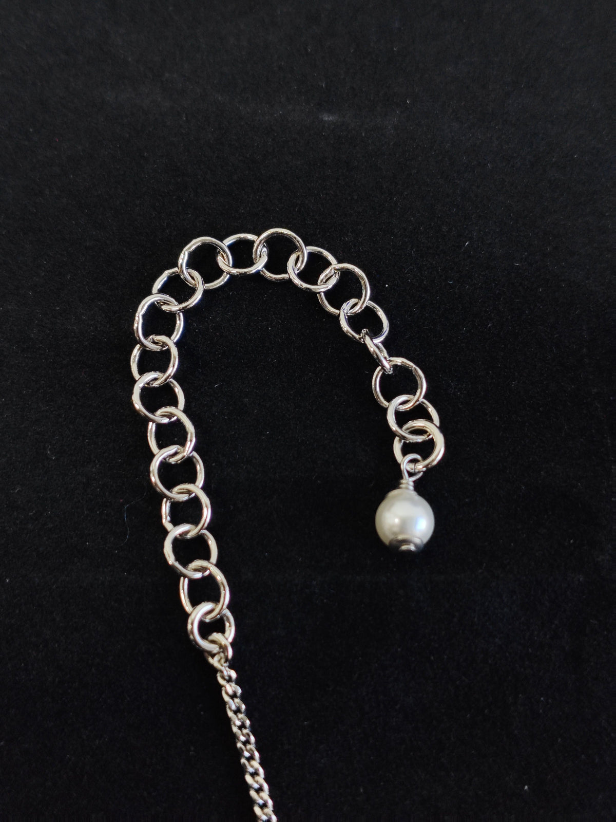 Chanel - Other - Silver-tone metal with glass rhinestones and imitation pearls - Silver