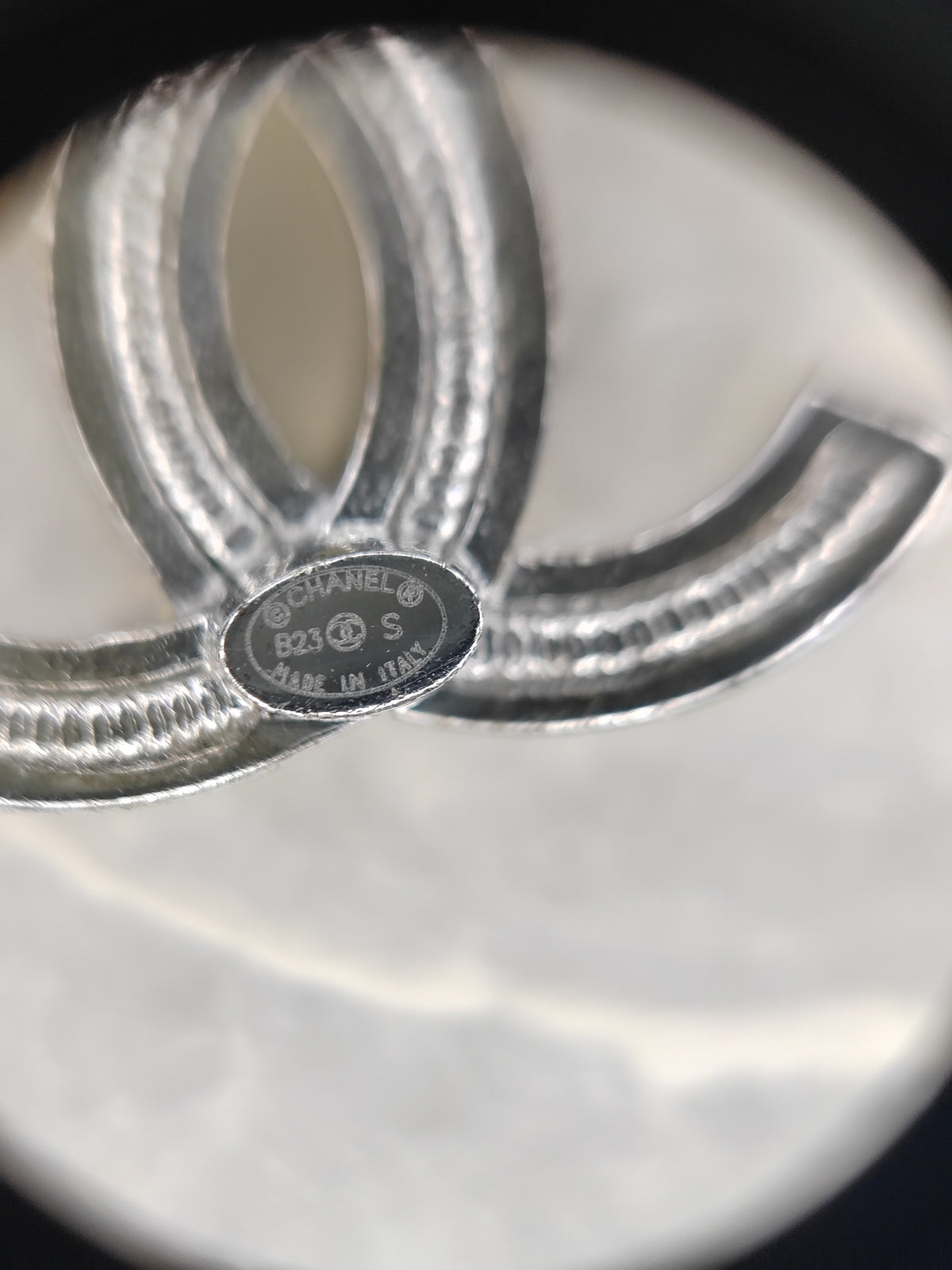 Chanel - Other - Silver-tone metal with glass rhinestones - Silver