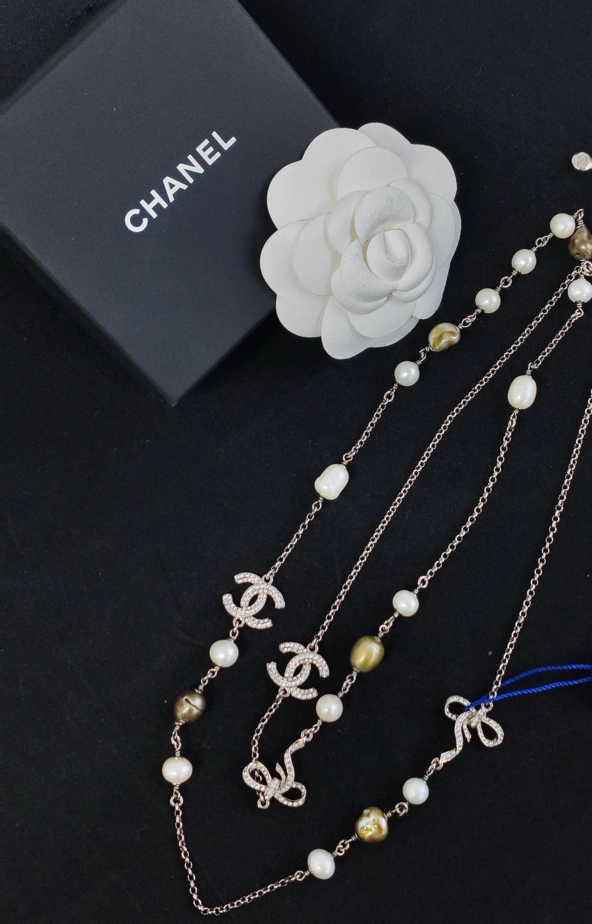 Chanel - Other - Silver-tone metal with imitation pearls and crystal rhinestones. - Multicolour