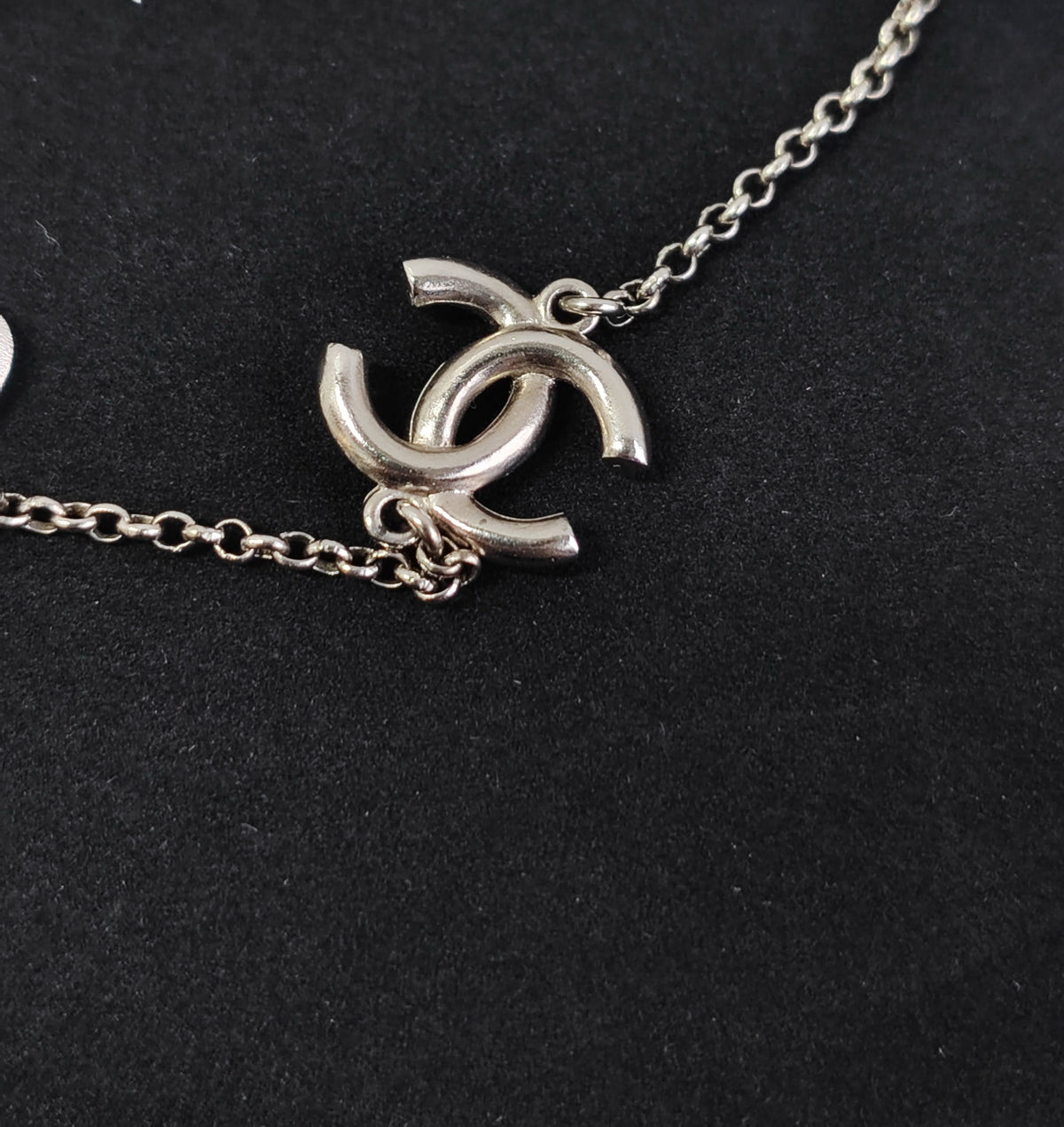 Chanel - Other - Silver-tone metal with imitation pearls and crystal rhinestones. - Multicolour