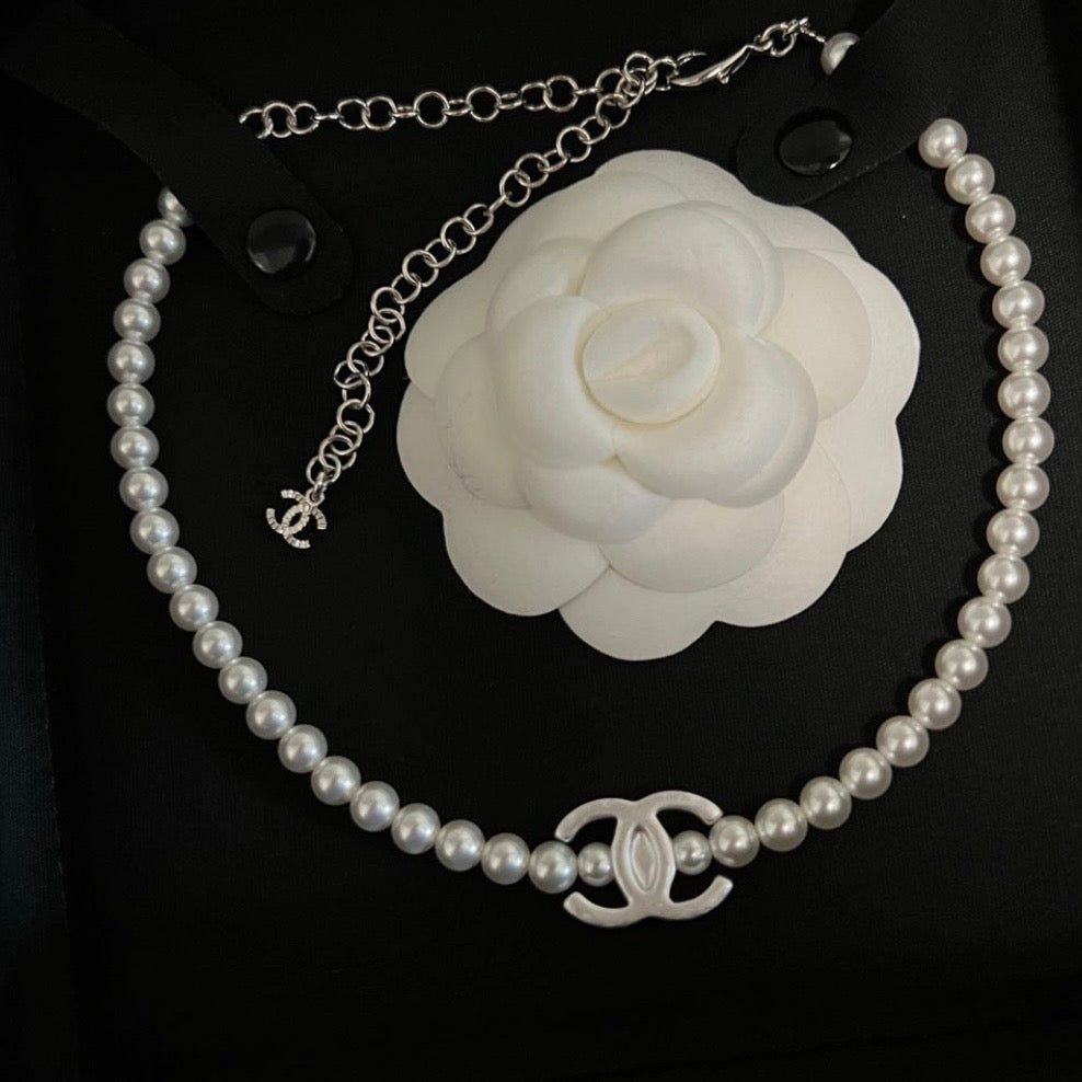 Chanel - Other - Silver-tone metal with imitation pearls; exact composition is unconfirmed. - White - (30 cm + 10 cm)