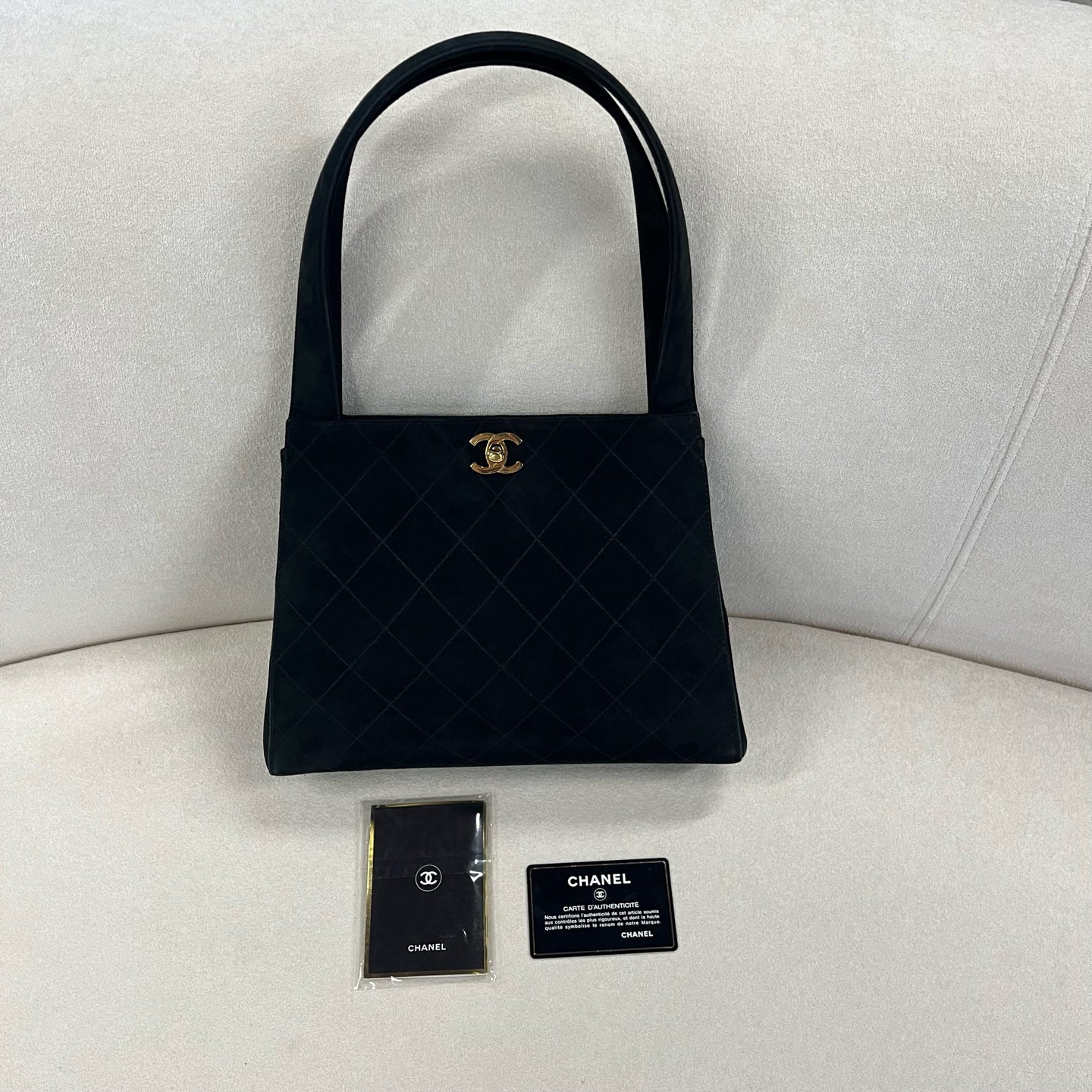 Chanel - Other - Suede - Black - (medium)