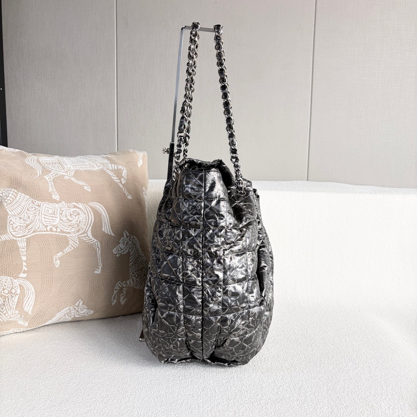Chanel - Other - Synthetic - Grey - (large)
