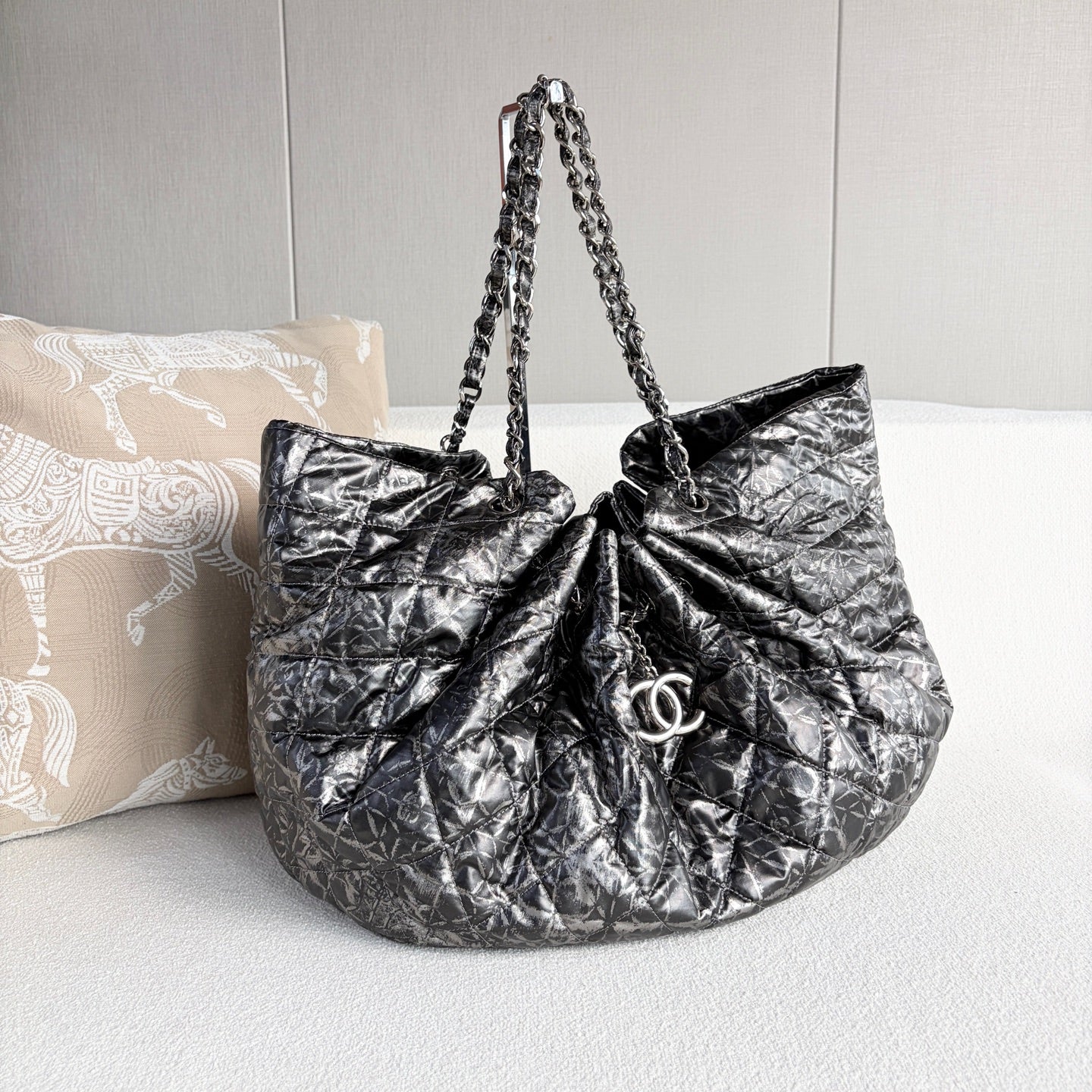 Chanel - Other - Synthetic - Grey - (large)
