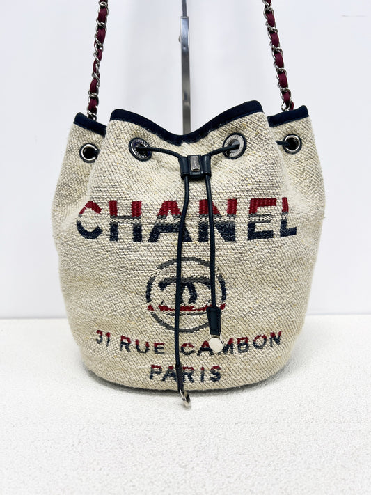 Chanel - Other - Tweed - Beige - (medium)