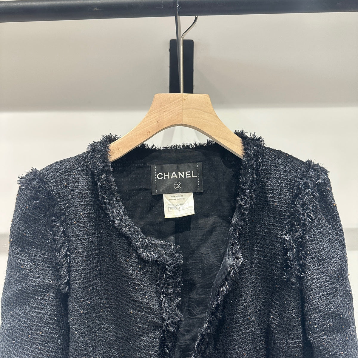 Chanel - Other - Tweed - Black - (38)
