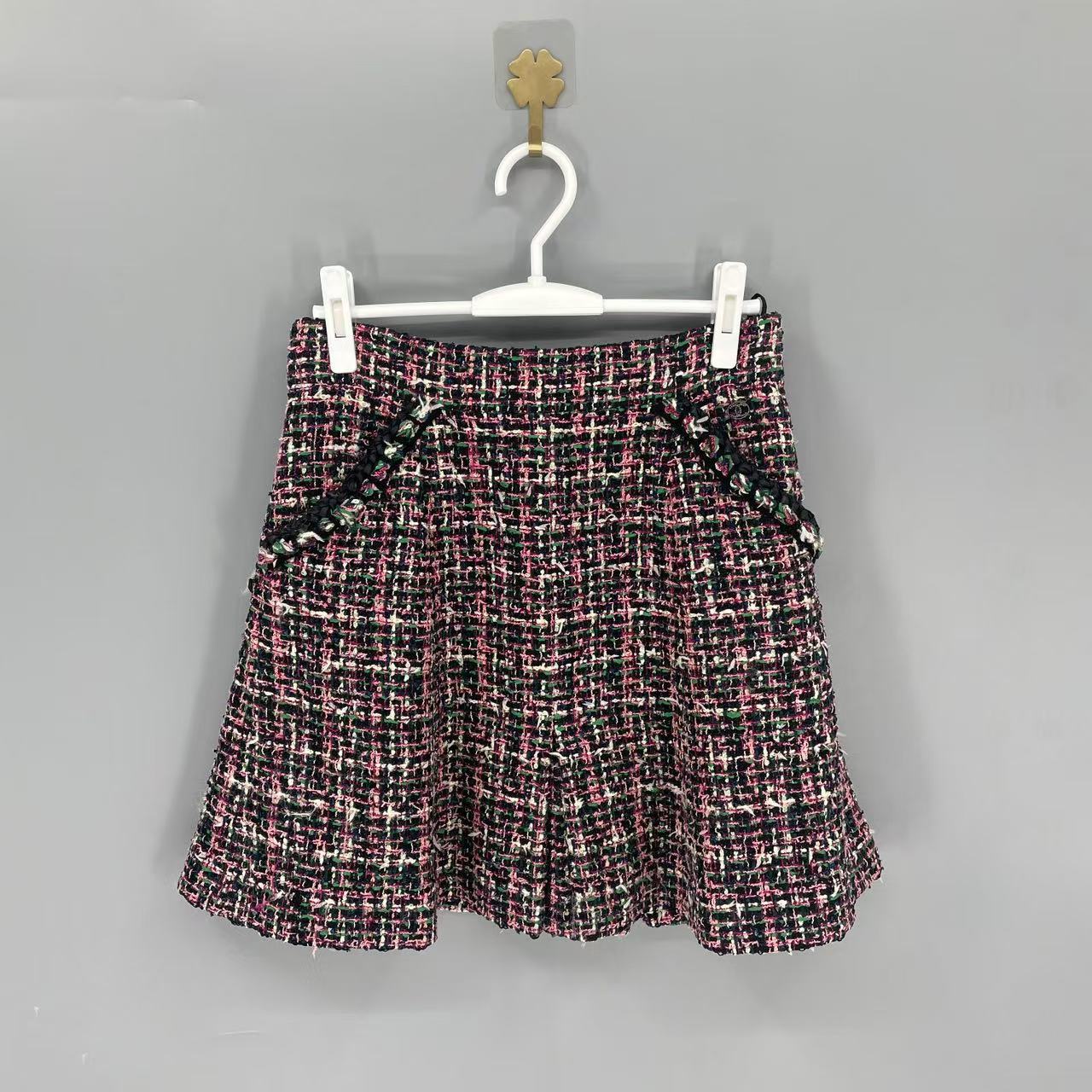Chanel - Other - Tweed - Multicolour - (40)