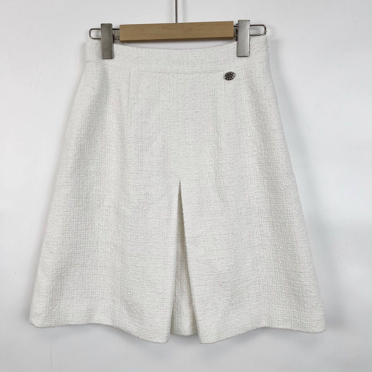 Chanel - Other - Tweed - White - (36)