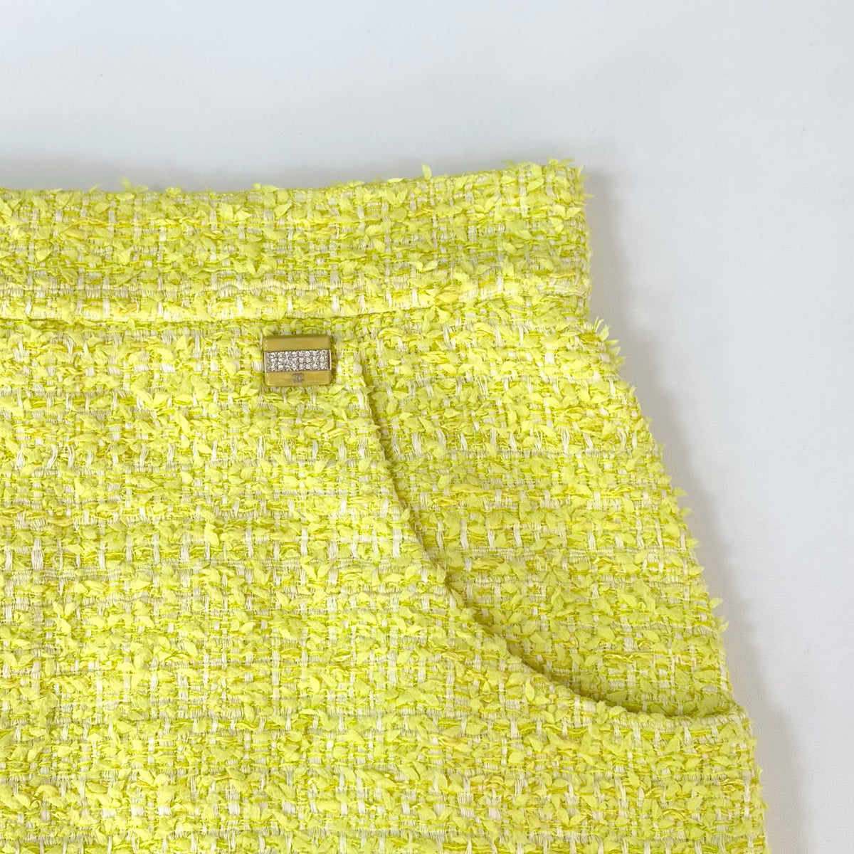 Chanel - Other - Tweed - Yellow - (36)