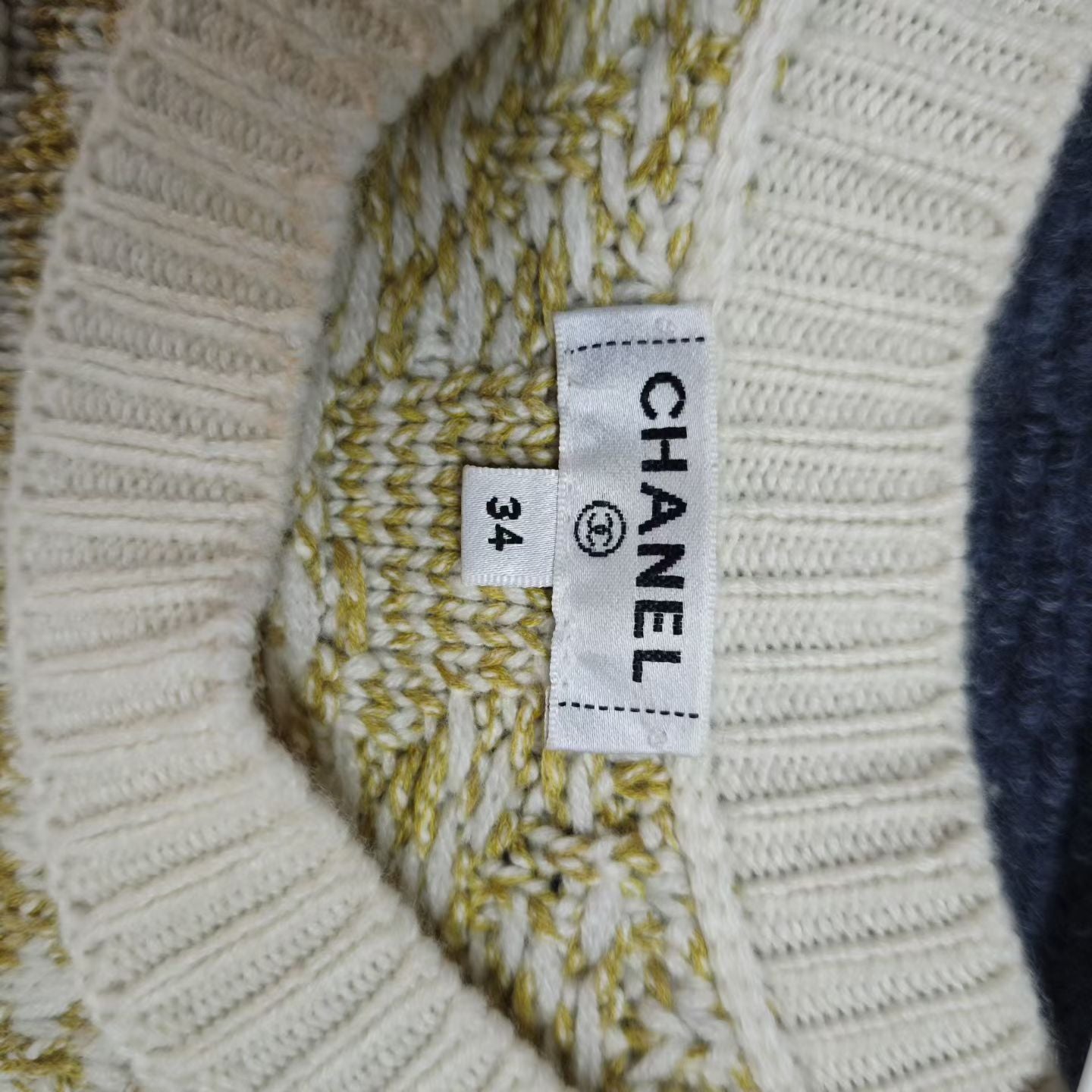 Chanel - Other - Wool - Beige - (34)