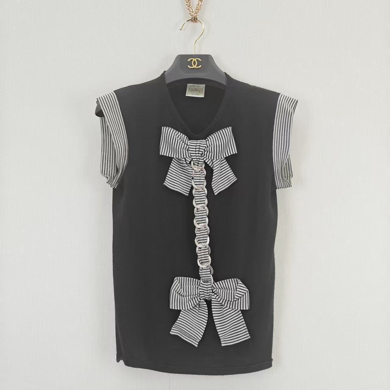 Chanel - Other - Wool - Black - (38)