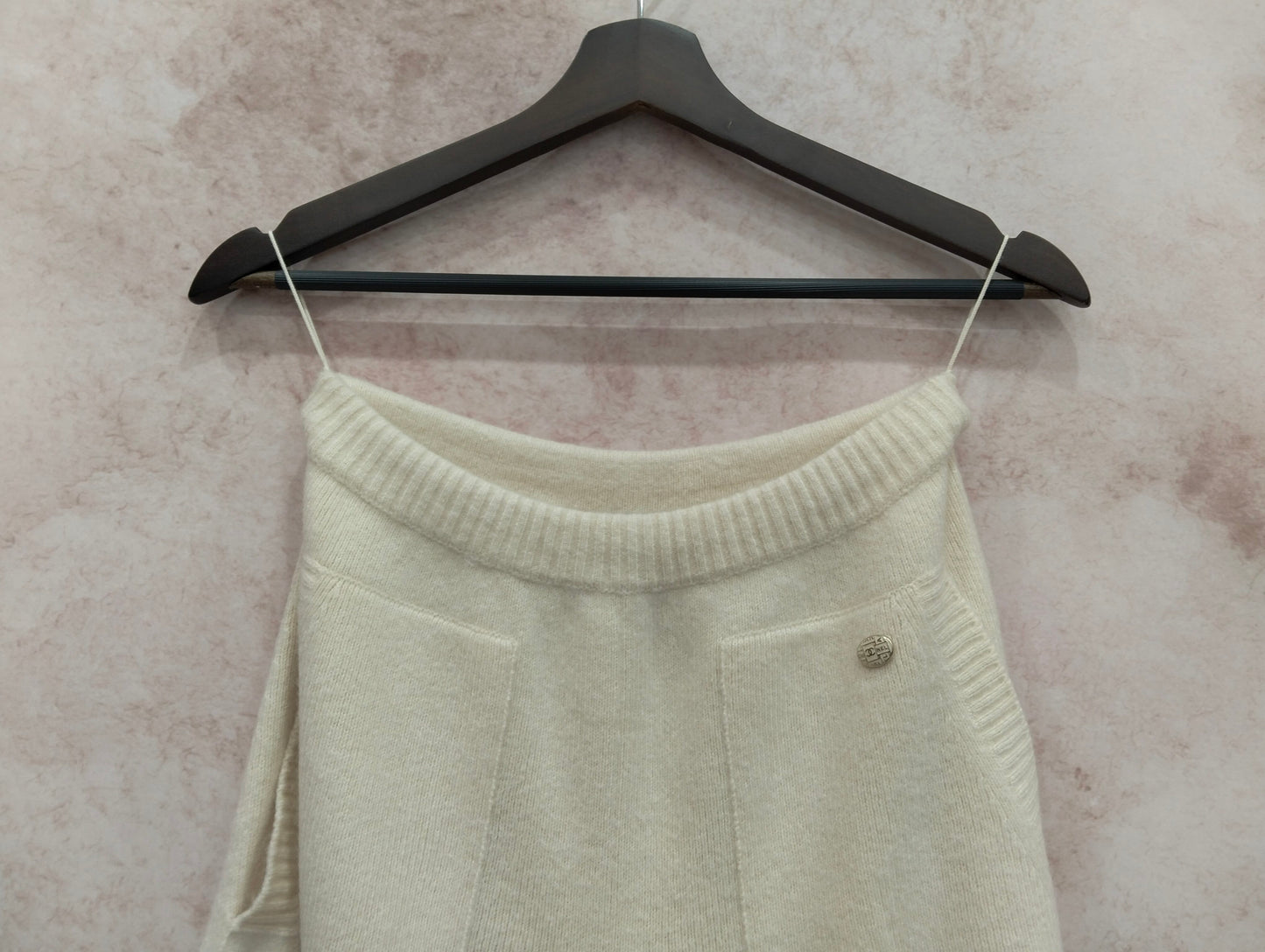 Chanel - Other - Wool - White - (36)