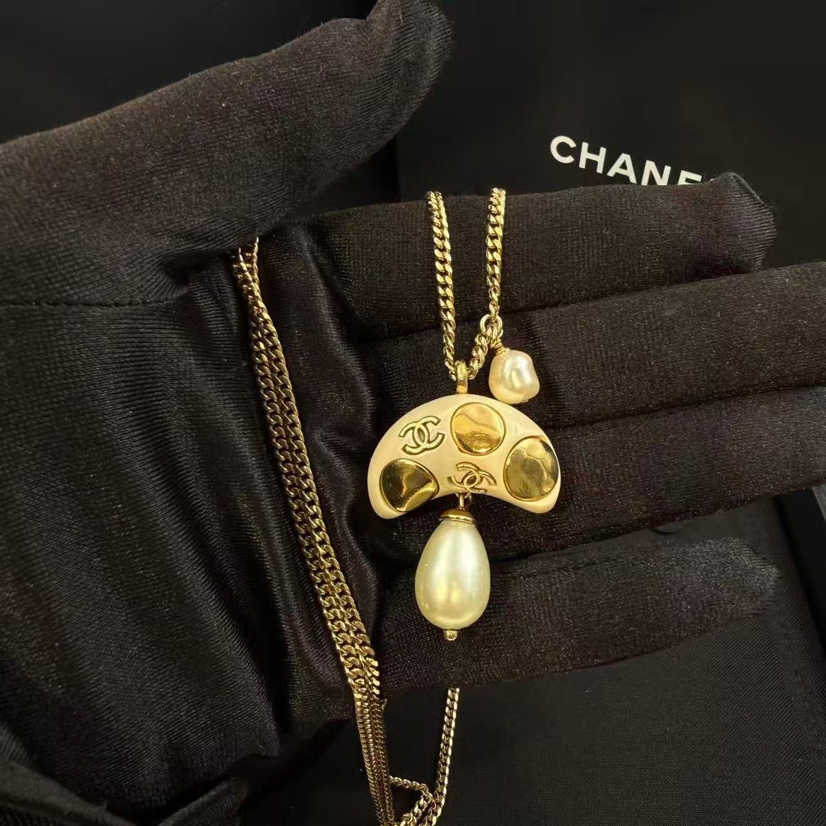 Chanel - Other - Yellow gold - Gold