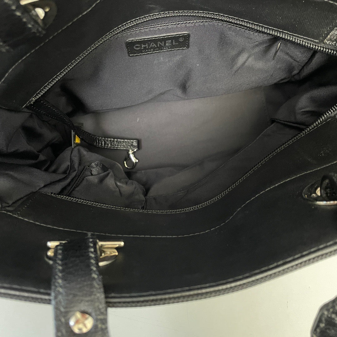 Chanel - Paris-Biarritz - Calfskin - Black - (medium)